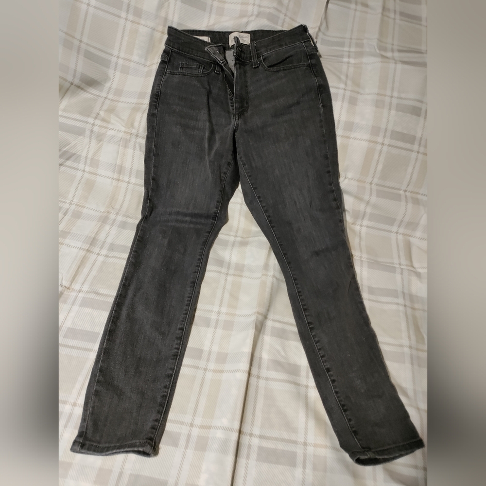 Universal Thread Women's High Rise Skinny Blackwash Jeans Size 2/26S
